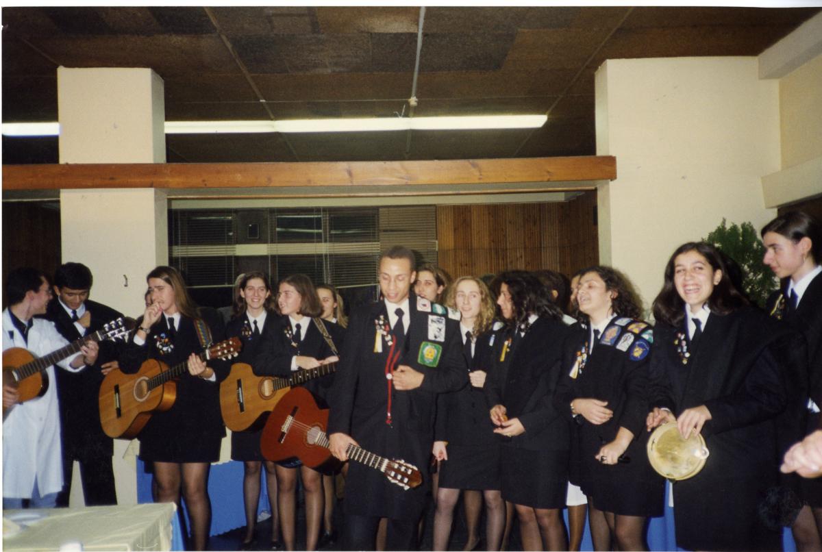 Mais uma noitada da Tuna... (antiga ESECGL,1997)